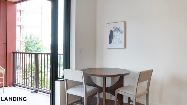 Building Photo - 632 Howard Rd SE