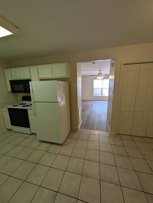 Foto del edificio - 2BD/2.5BA Unit at Water Oaks