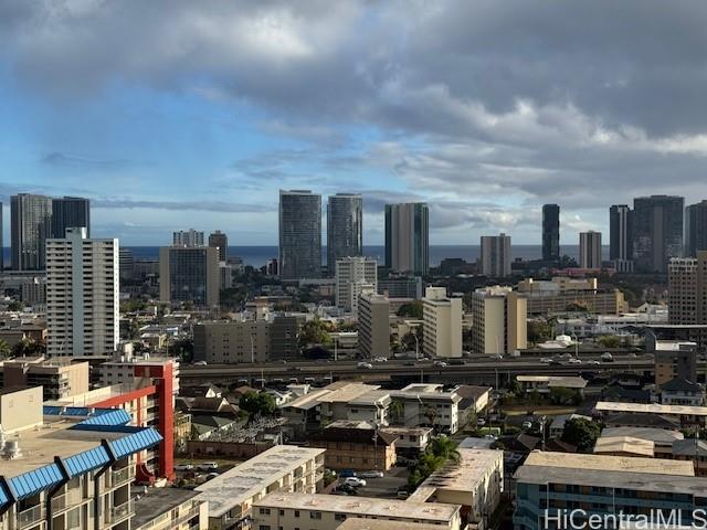 Foto del edificio - 1561 Pensacola St