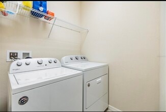 Building Photo - 1066 Amber Leaf Trl