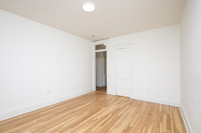 Foto del edificio - 288 Chestnut Hill Ave
