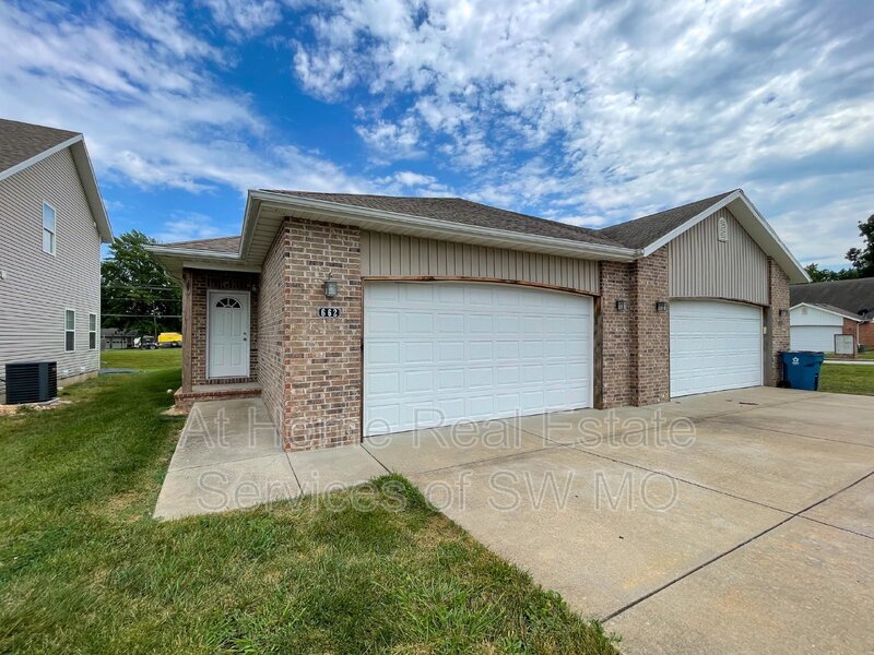 662 Rilynn Ave, Republic, MO 65738 Condo for Rent in Republic, MO