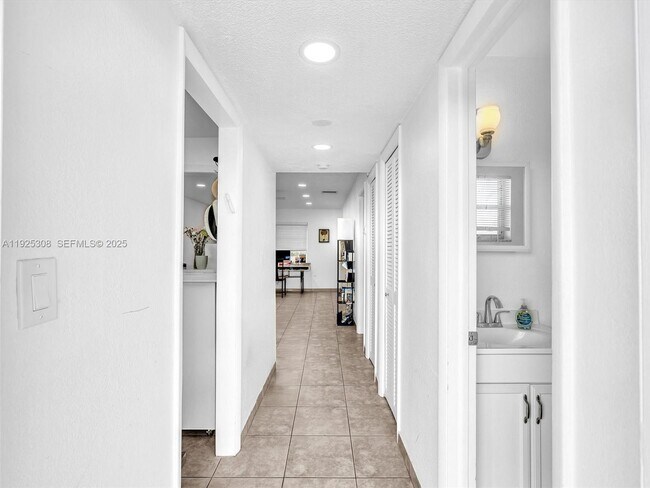 Foto del edificio - 5130 SW 40th Ave