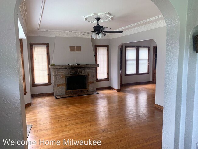 Building Photo - 2 br, 1 bath House - 3853 N 42nd Street