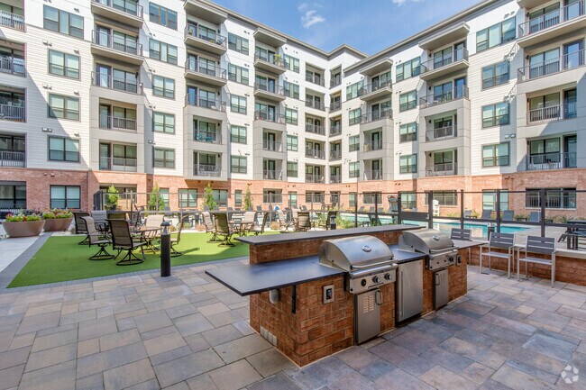 Patio - The Shirley (Core)