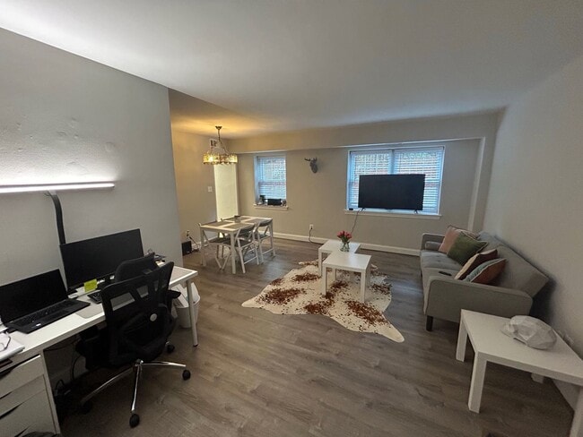 Photo - Exceptional Location 1 Bedroom 1 Bathroom Condo Newly remodeled