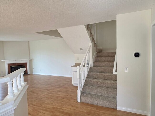 Building Photo - 27875 Avenida Armijo