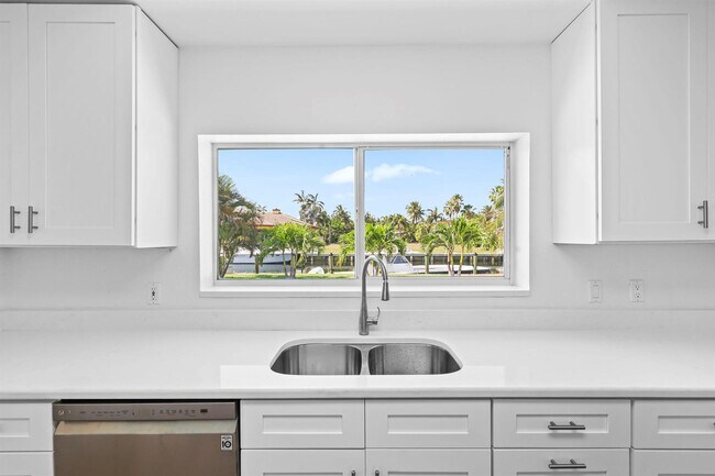 Foto del edificio - 2265 NE 24th St