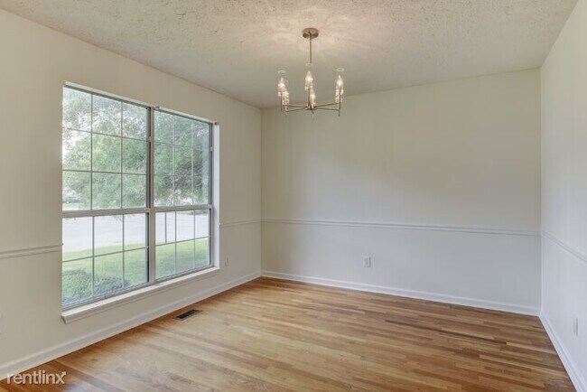 Foto del edificio - 4 br, 2 bath House - 1101 Pebble Creek Ct E