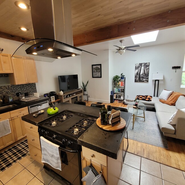 Building Photo - 3638 Osage St