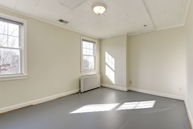 Building Photo - 5101 New Hampshire Ave