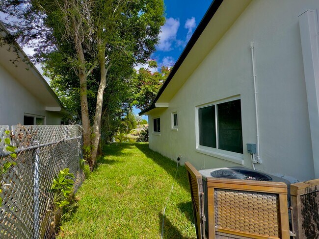 Foto del edificio - 6811 NW 32nd Ave