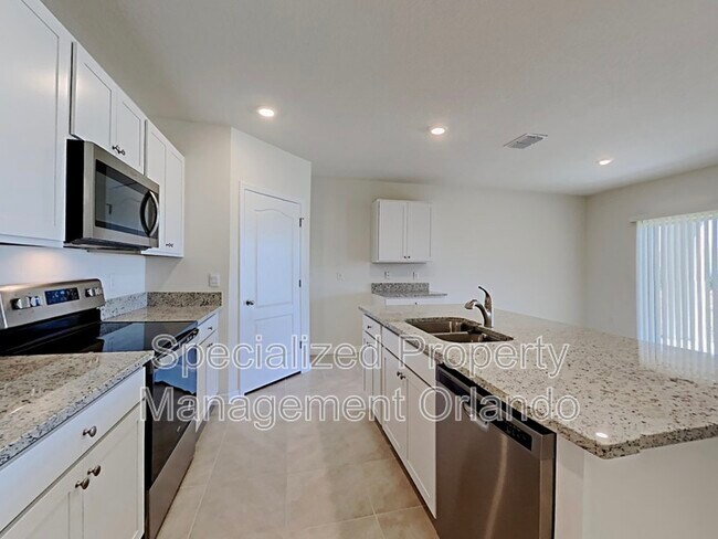 Foto del edificio - 9678 Black Walnut Dr