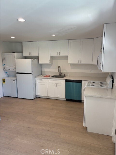 Foto del edificio - 5720 1/2 Wallis Ln-5720