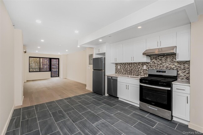 Building Photo - 3641 Johnson Ave