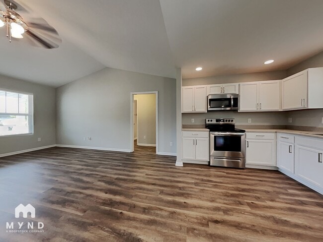 Building Photo - 195 Hunter Landing Dr