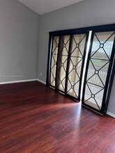 Building Photo - 979 Coral Club Dr