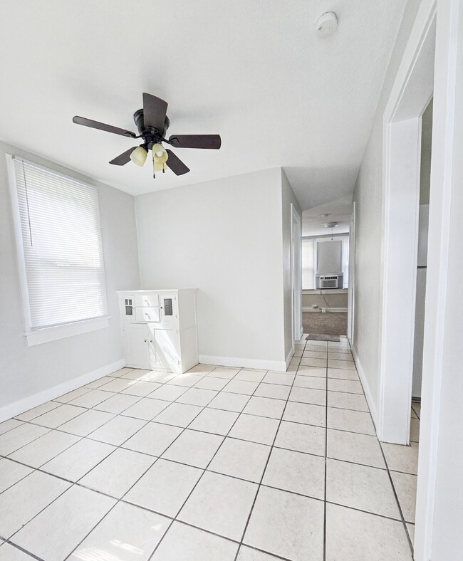 Building Photo - "Charming 1-Bedroom Home in Winter Haven – Perfect for Cozy Living!"