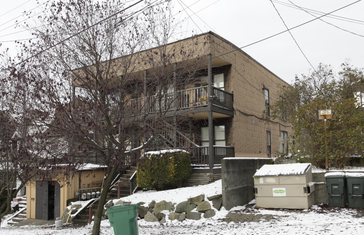 Building Photo - 1510-1518 E Fir St