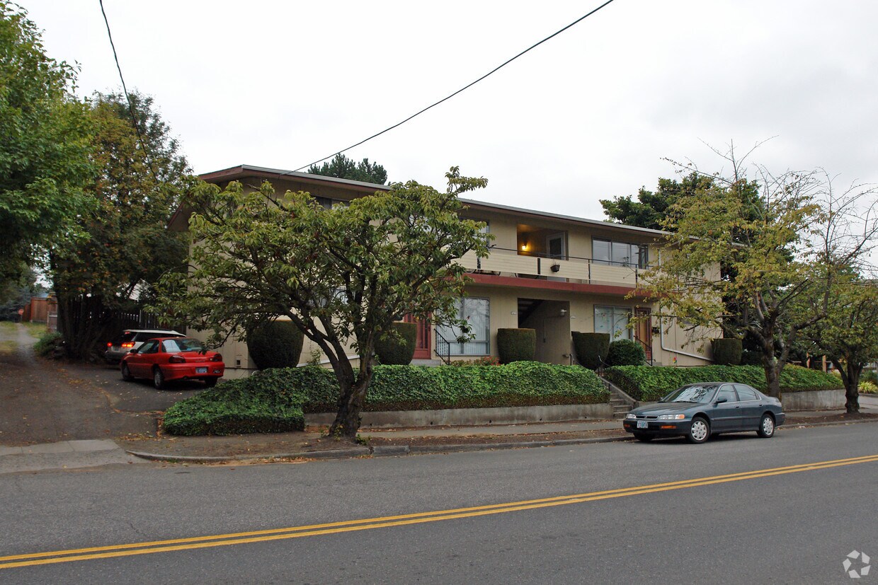 Primary Photo - 5411 SE 17th Ave