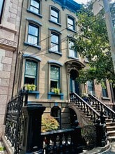 Building Photo - 282 Montgomery St