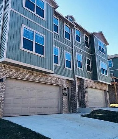 Building Photo - 2787 W Blackstone Crossing