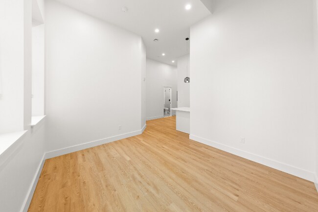 Foto del edificio - 101 Richmond St