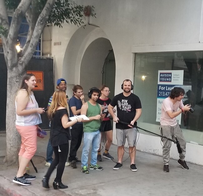 Building Photo - 807 S Flower St