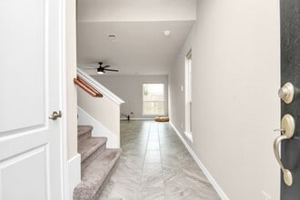 Building Photo - 2217 Windy Grove Dr