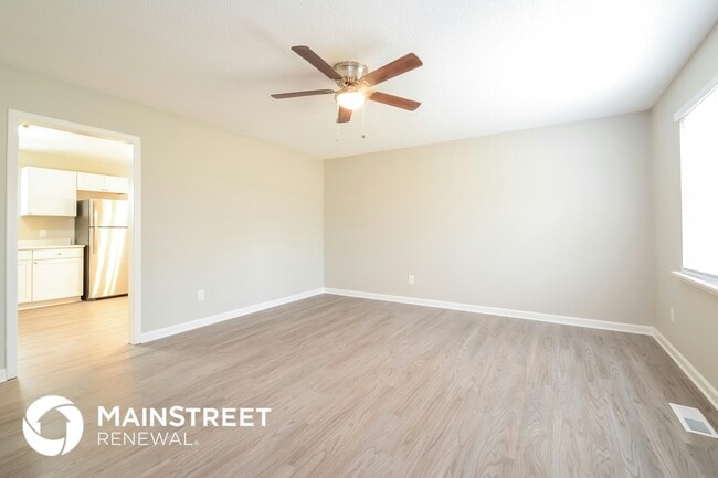 Foto del edificio - 1003 Oak Blvd