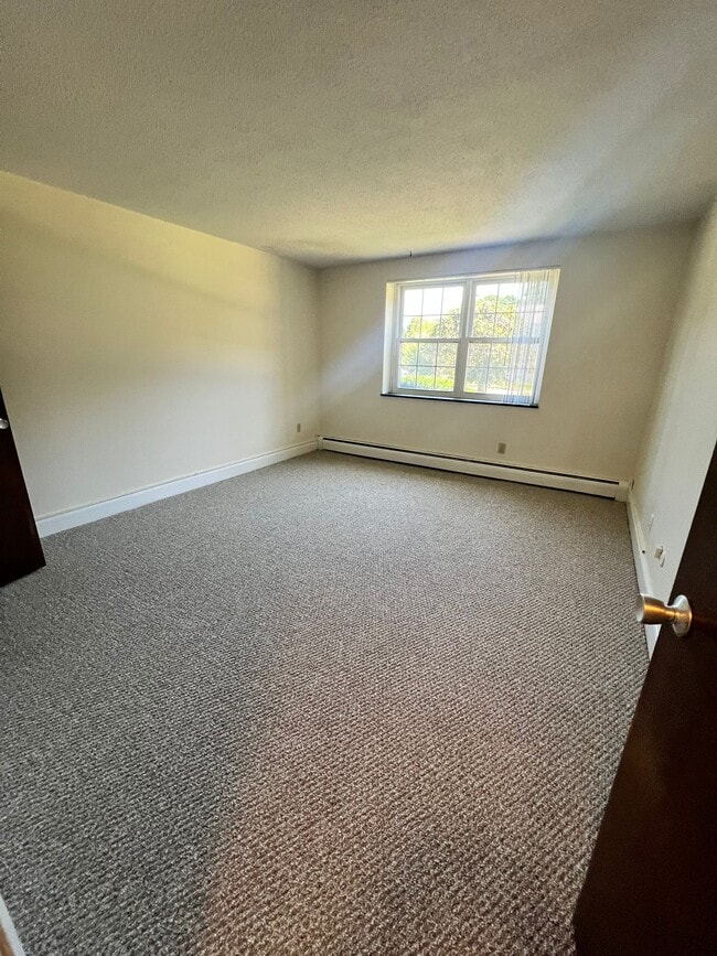 Building Photo - 1 Brattle Dr