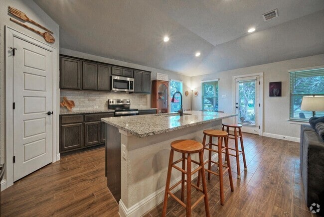 Building Photo - 21707 Crystal Way