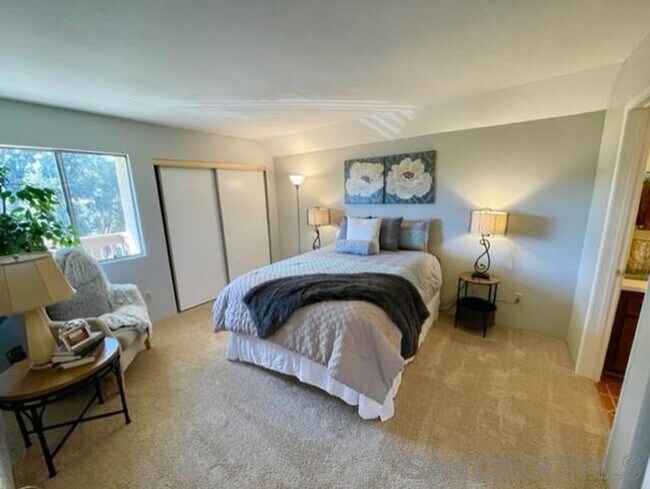 Foto del edificio - 2 Bedroom Condo in Mission Valley!