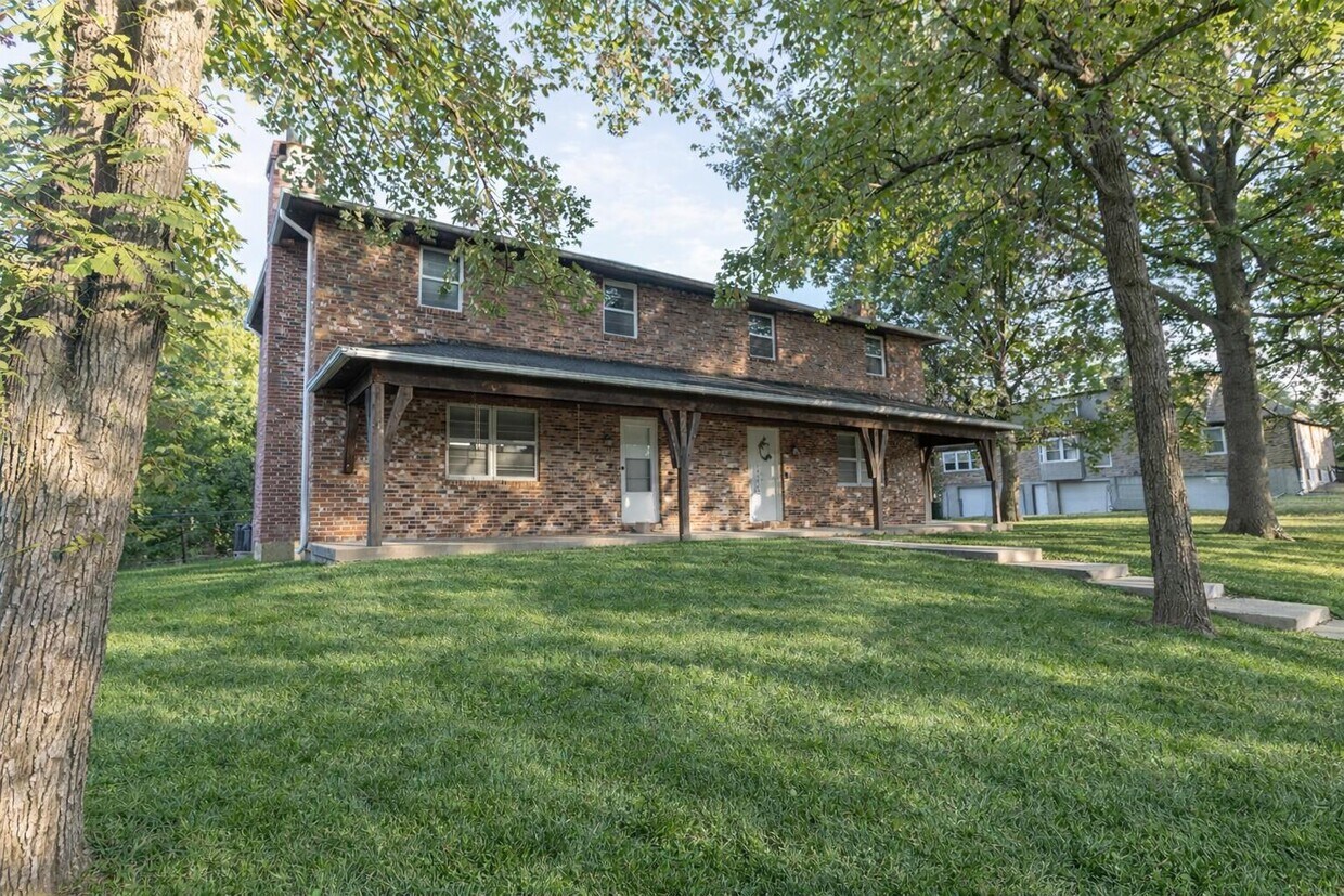 Foto del edificio - 3312 Belle Meade Dr