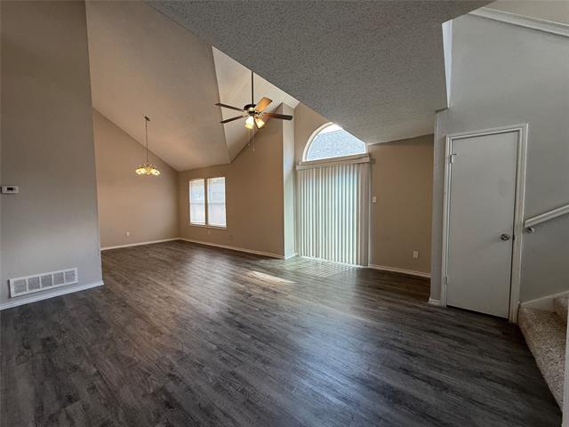 Foto del edificio - 4307 Scarsdale Ln