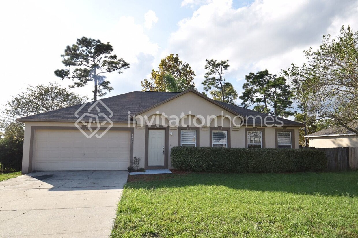Primary Photo - 1755 McFarlane Ave