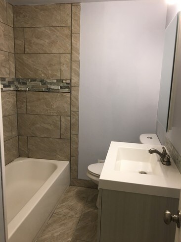 Baño - 302 Randolph Ave