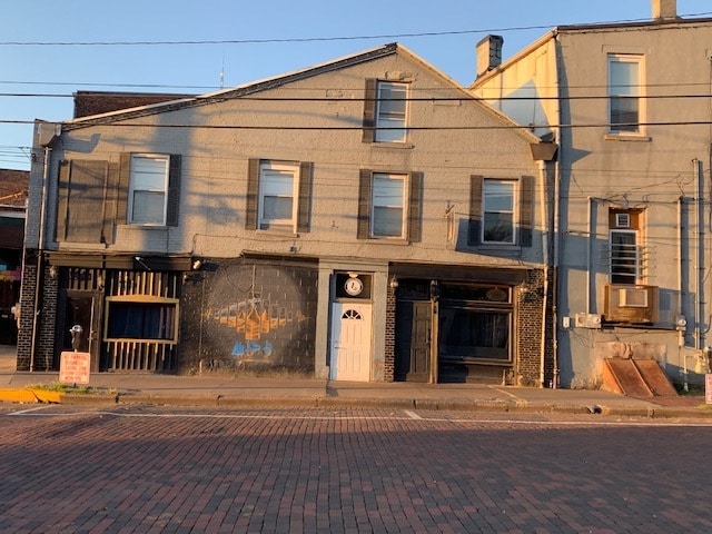 Building Photo - 9 Mill St