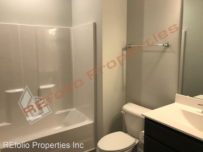 Building Photo - 3 br, 3.5 bath House - 2905 Great Lawn Road