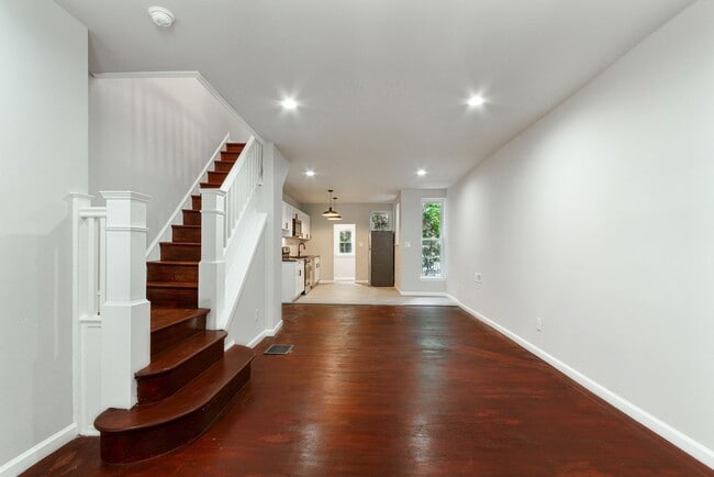 Foto del edificio - Newly Renovated 3 Bedroom 1 Bathroom House for Rent