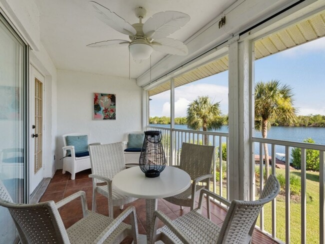 Building Photo - 1175 Mainsail Dr