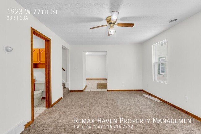 Building Photo - 1923 W 77th St