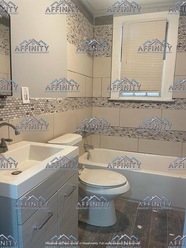 Building Photo - 2x1 Apartment 1126 Brentwood Ave Macon, Ga