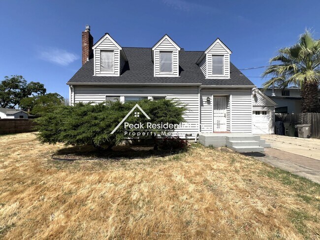 Foto del edificio - Charming 3bd/2ba North Sacramento House