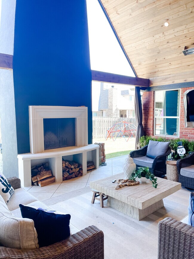 Foto del edificio - 4616 Caveat Dr