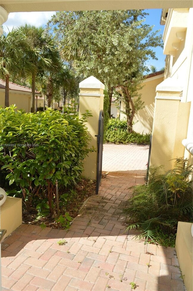 Building Photo - 1591 Passion Vine Cir