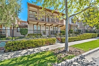 Building Photo - 26 Tuberose St