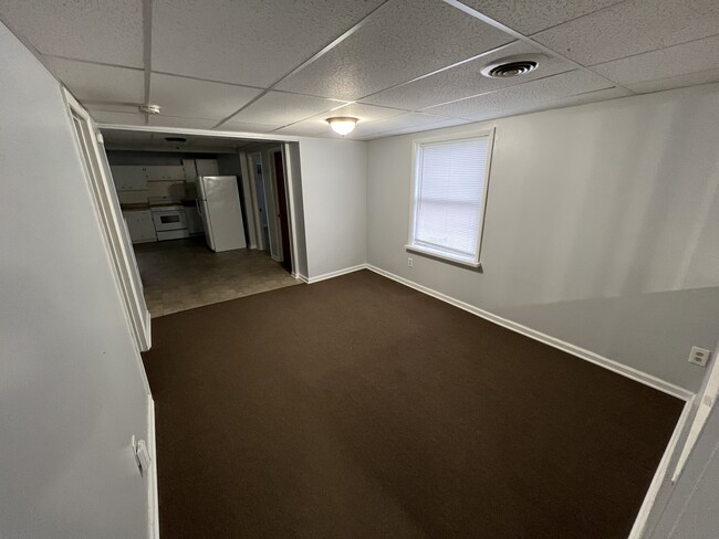 Dining room - 89 Waterford St