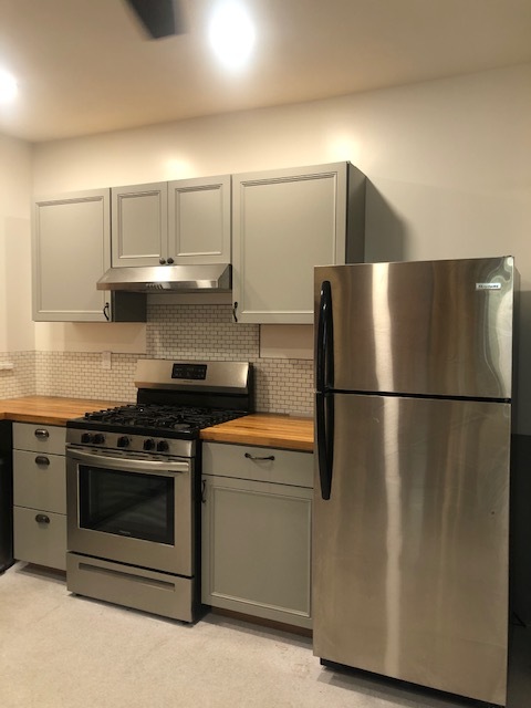 Lots of counter space - 514 S Bond St