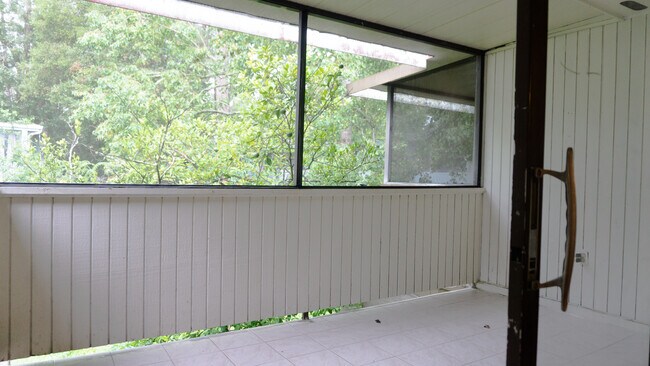 Building Photo - 613 SW 75th St